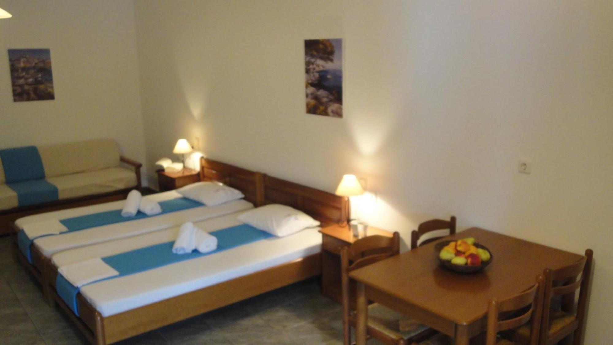 Melrose Aparthotel Скопелос Стая снимка
