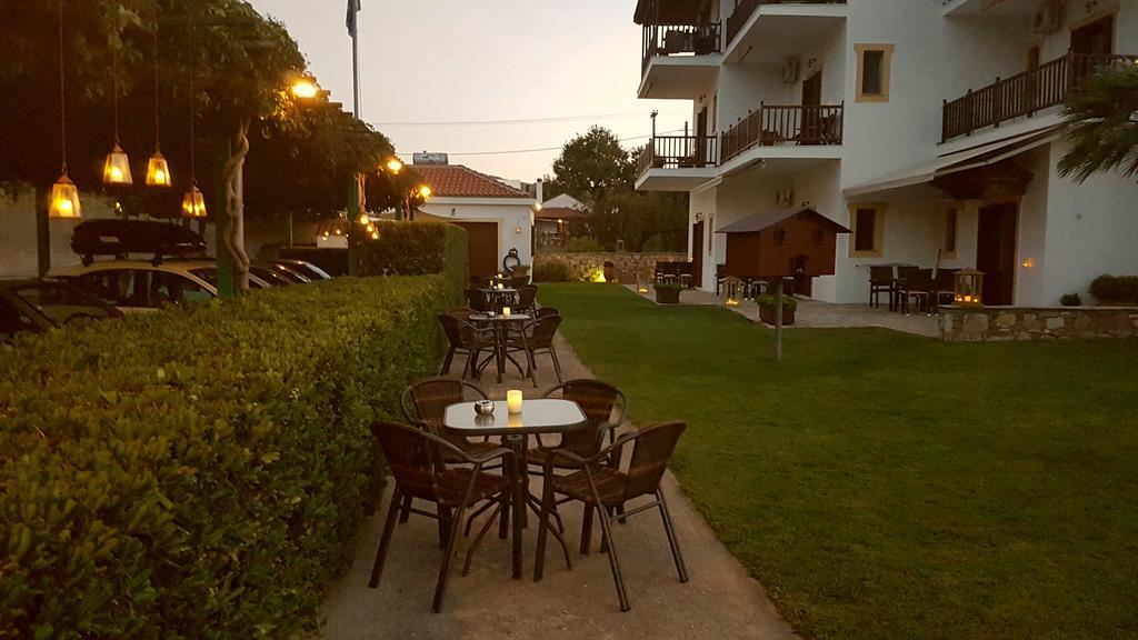 Melrose Aparthotel Скопелос Екстериор снимка