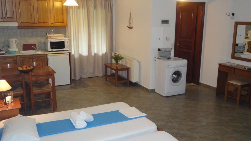 Melrose Aparthotel Скопелос Стая снимка